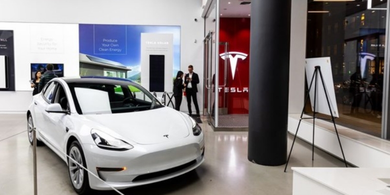Permintaan Turun, Tesla Pangkas Harga Mobil Listriknya hingga Rp32 Juta