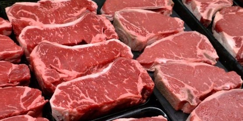 Ratusan Ribu Ton Daging dan Sapi Impor Masuk RI