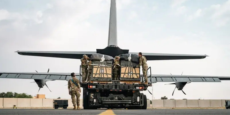 Angkatan Udara AS Terjunkan 25.300 Paket Makanan ke Gaza