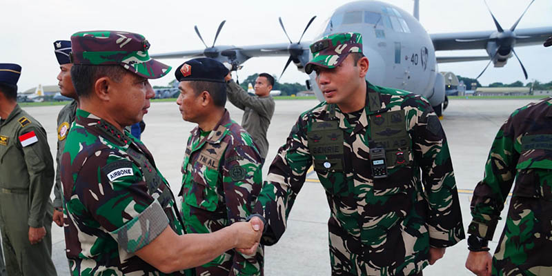 Jalani Misi Negara, Kedatangan Hercules C-130J TNI AU Disambut Panglima TNI