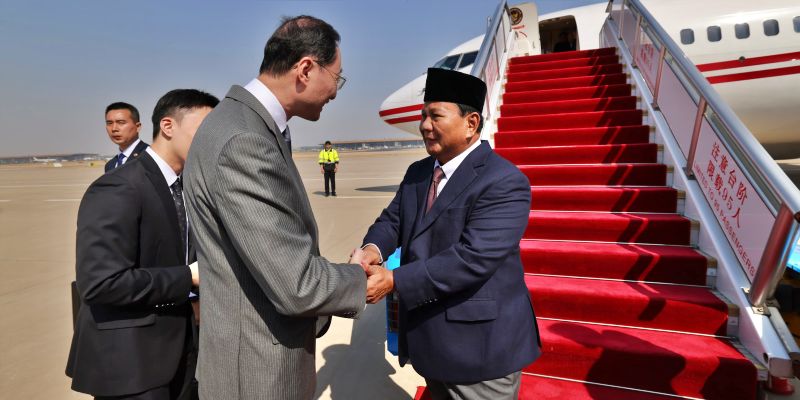 Ketua Komisi I DPR: Prabowo ke Beijing Redam Ketegangan di Kawasan