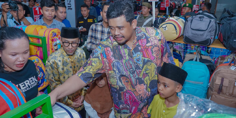 Bobby Nasution Ajak 500 Anak Yatim Dhuafa Belanja Pakaian dan Perlengkapan  Lebaran
