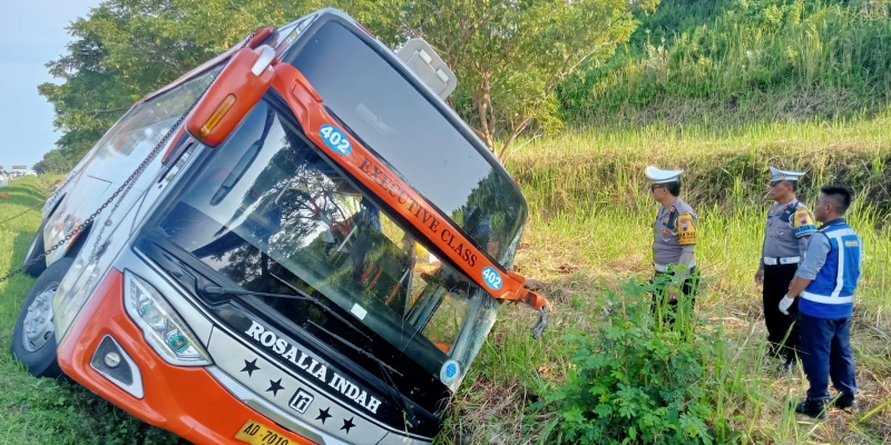 Jadi Tersangka, Sopir Bus Rosalia Indah Kini Ditahan di Polres Batang