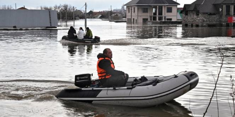 Rusia Dilanda Banjir, 10.400 Rumah Terendam