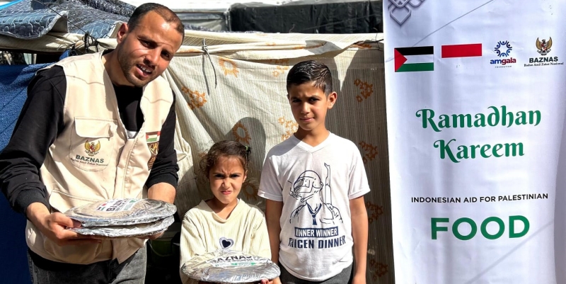 Baznas-INH Bagikan Ribuan Paket Hidangan Berkah Ramadan ke Warga Palestina