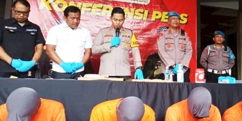 Beli Sabu, Oknum Polisi Tulungagung Ditangkap