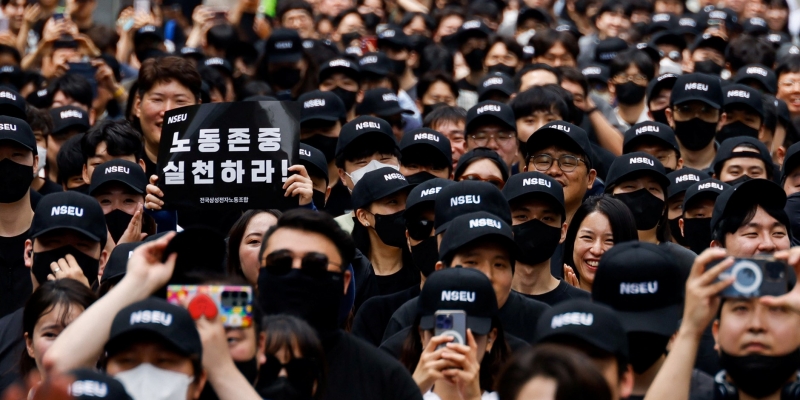 Diiringi Musik K-pop, Ribuan Karyawan Samsung Demo Tuntut Kesetaraan Upah
