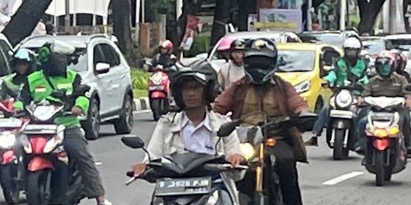 Jakarta Bisa Tiru Singapura soal Pembatasan Usia Kendaraan