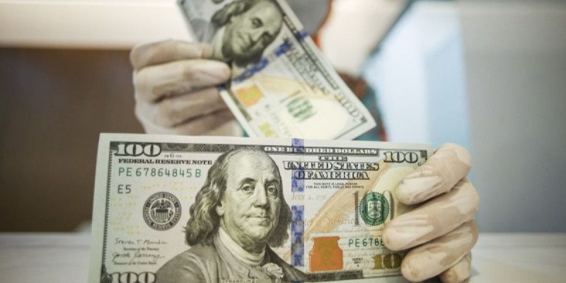 The Fed Terlalu Berhati-hati, Dolar AS Pun Merangkak Naik