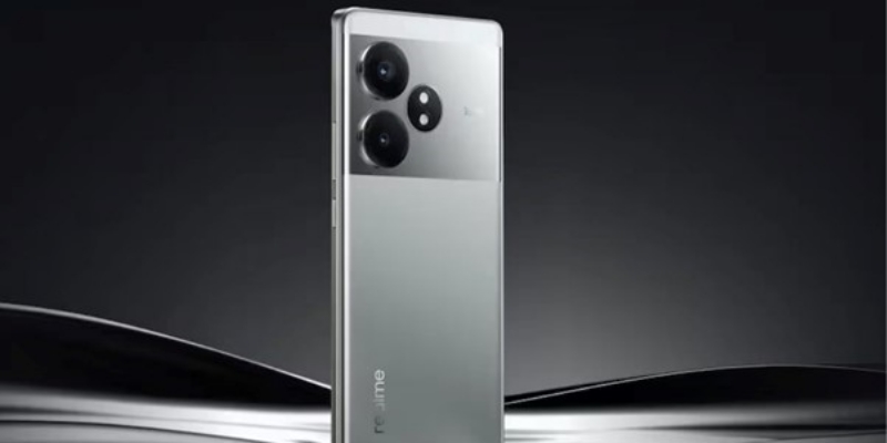 Dirilis Minggu Ini, Realme GT 6T Dikonfirmasi Punya Layar LTPO 120Hz