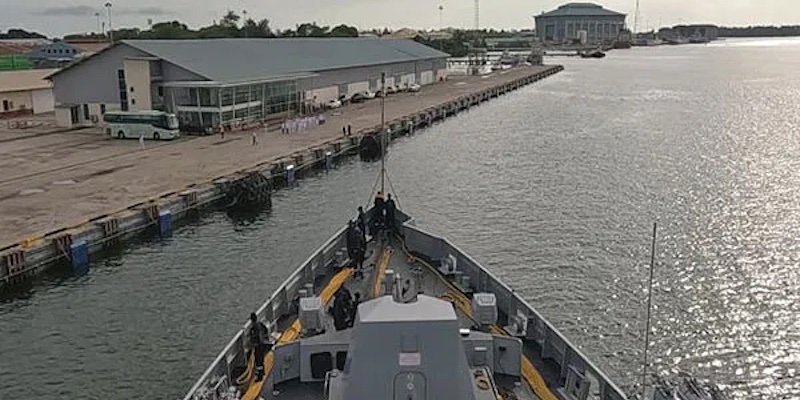 Kapal Perang Kiltan Melanjutkan Perjalanan, Tiba di Brunei Darussalam