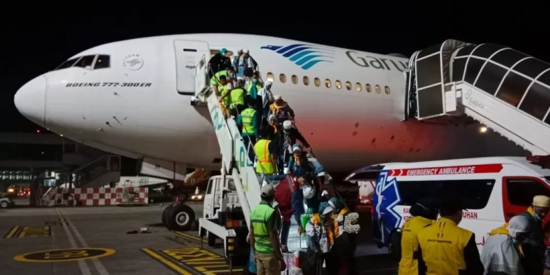 Pernyataan Dirut Garuda Terkait Terbakarnya Sayap Pesawat Rute Makassar-Madinah