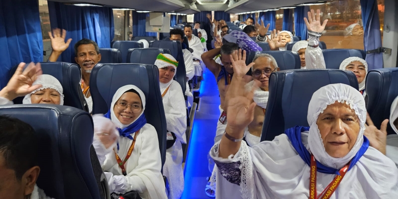 16 Kloter Jemaah Haji Tiba di Jeddah dengan Berihram