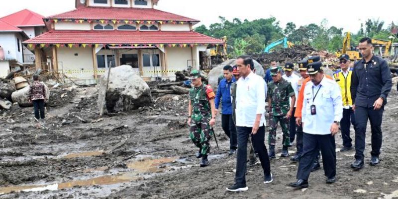 Jokowi Pastikan Korban Banjir Bandang di Sumbar Diberi Santunan