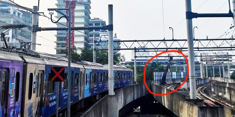 Crane Jatuh di Jalur MRT, Operasional Dihentikan Sementara