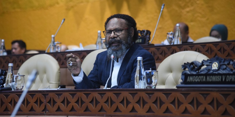 Fraksi Demokrat Minta Tokoh Adat Papua Dilibatkan dalam Pembangunan