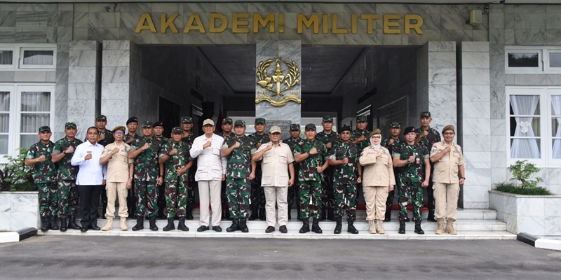 Prabowo Kunjungi Akmil