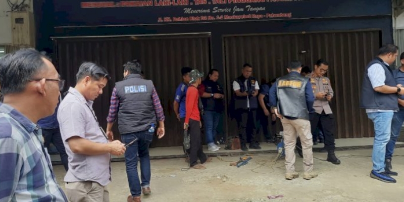 Sadis, Mayat <i>Debt Collector</i> Dikubur Dalam Ruko Pakaian di Palembang