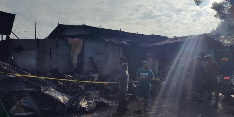 Kebakaran Tewaskan Wartawan dan Anggota Keluarga di Karo, Polda Sumut Turunkan Tim Inafis