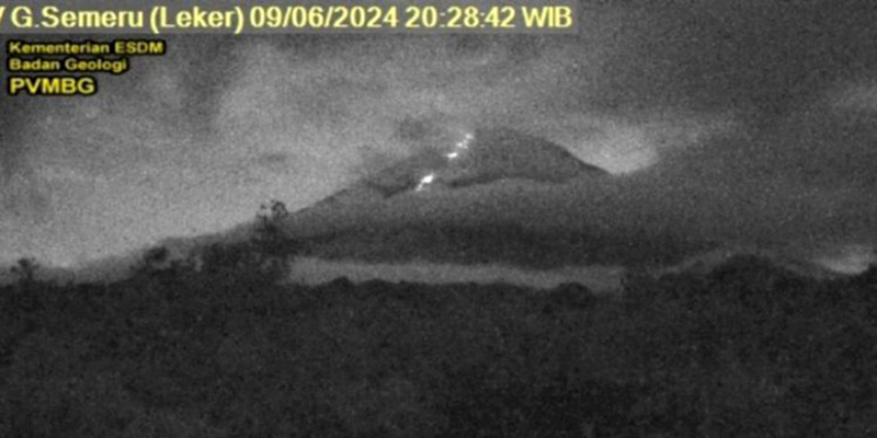 Semeru Kembali Erupsi, Masyarakat Diimbau Waspada