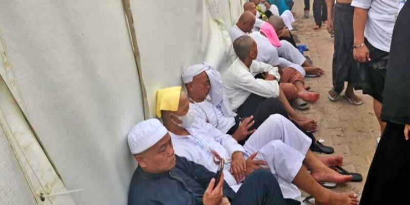 Cak Imin Laporkan Banyak Jemaah Haji Tidur di Lorong Tenda
