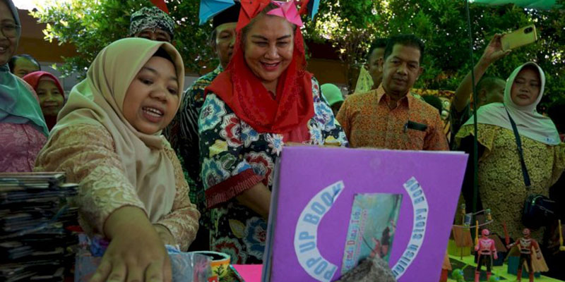 Walikota Semarang Gratiskan Biaya di 41 SMP Swasta