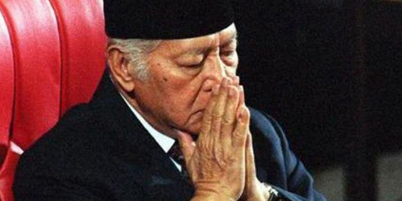 Sekelas Soeharto Saja Tumbang Apalagi Jokowi