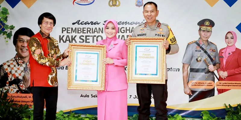 Taman Ramah Anak Antarkan Kapolda Kalsel Raih Kak Seto Award