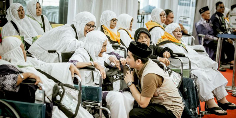 Hari Ini Jemaah Haji Kloter Terakhir Embarkasi Aceh Terbang ke Mekkah