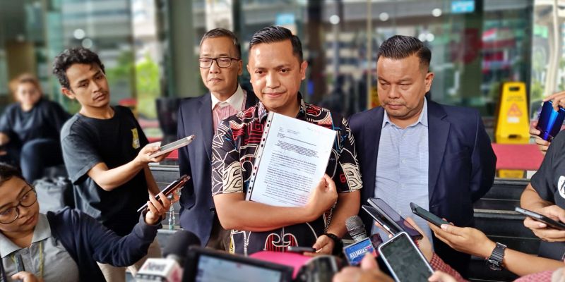 Pengacara Asistennya Hasto Kristiyanto Resmi Laporkan Penyidik KPK ke Dewas