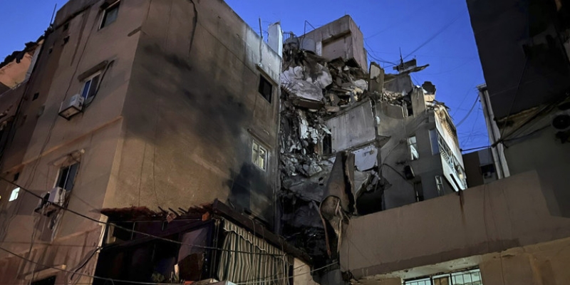Puluhan Orang Terluka Akibat Bom Israel di Kota Beirut Lebanon