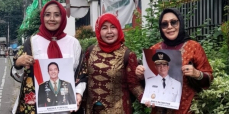 Relawan Emak-emak Minta Megawati Restui Duet Anies-Andika