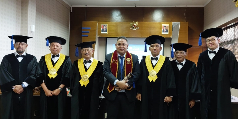 Bedah Reunifikasi Korea, Ketua Umum JMSI Teguh Santosa Raih Gelar Doktor di Unpad