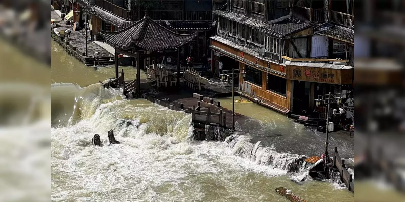 Banjir Bandang China Tewaskan 20 Orang