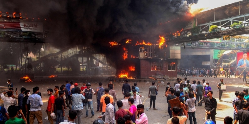 Bangladesh <i>Lockdown</i>, Kerusuhan Mahasiswa Vs Polisi Tewaskan 105 Orang
