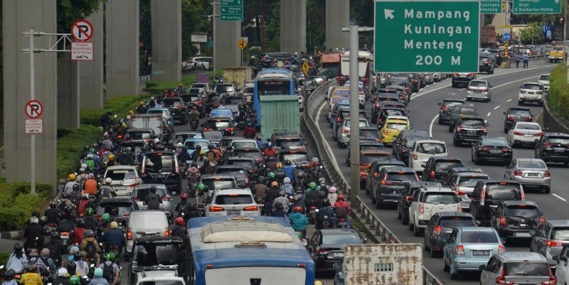 Pembatasan Usia Kendaraan Solusi Tekan Kemacetan