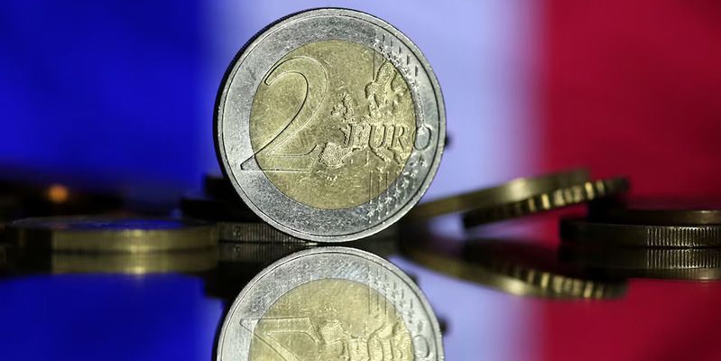 Euro Anjlok Usai Putaran Kedua Pemilu Parlemen Prancis