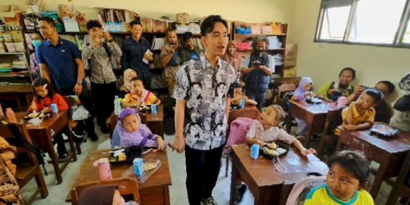 Gibran Lanjut Uji Coba Makan Gratis ke Surabaya