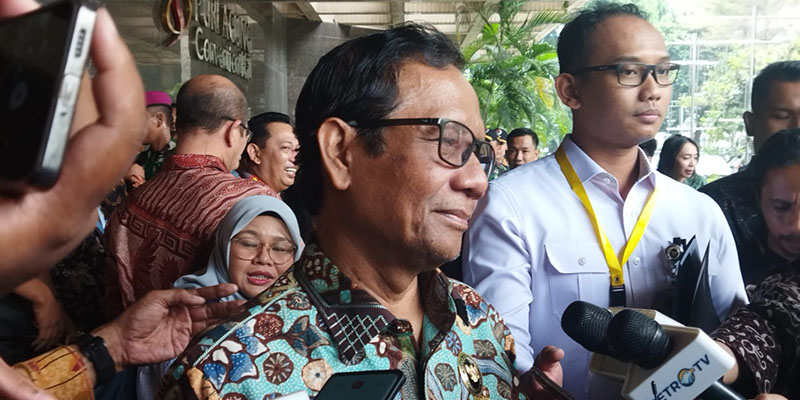 Bukan Cuma Mobil Dinas Mewah, Mahfud Tuding Pimpinan KPU Dapat Fasilitas Esek-esek