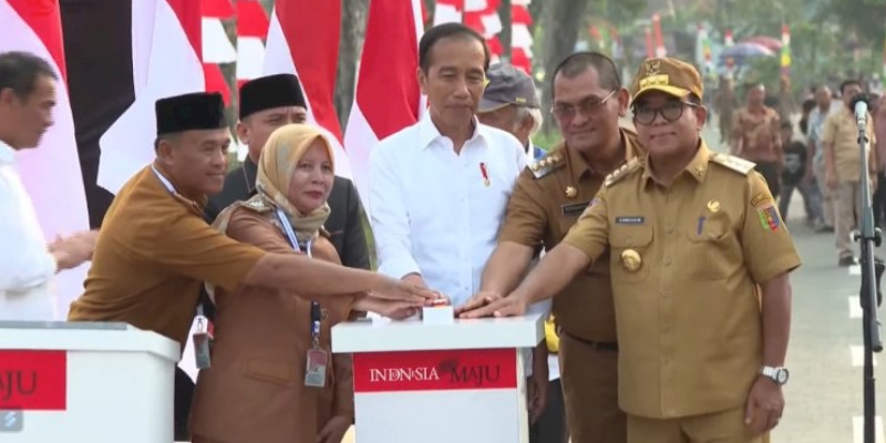 Jokowi di Lampung: Dulu Banyak Jalan Berlubang Sekarang Sudah Mulus