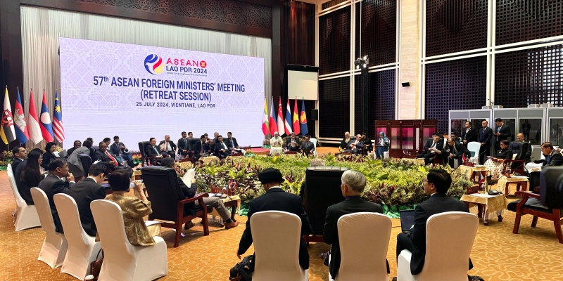 Di Forum AMM, Menlu RI Pertegas Posisi ASEAN Bukan Proksi Siapapun