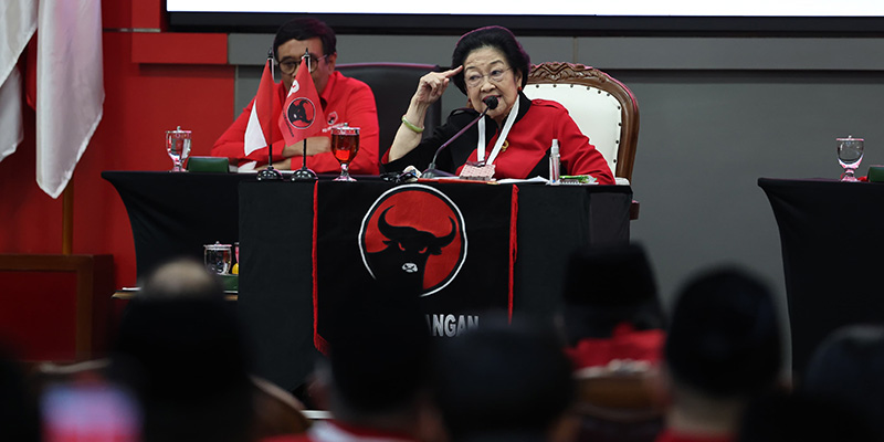 Megawati Minta Kader Banteng Solid dan Menyatu dengan Rakyat