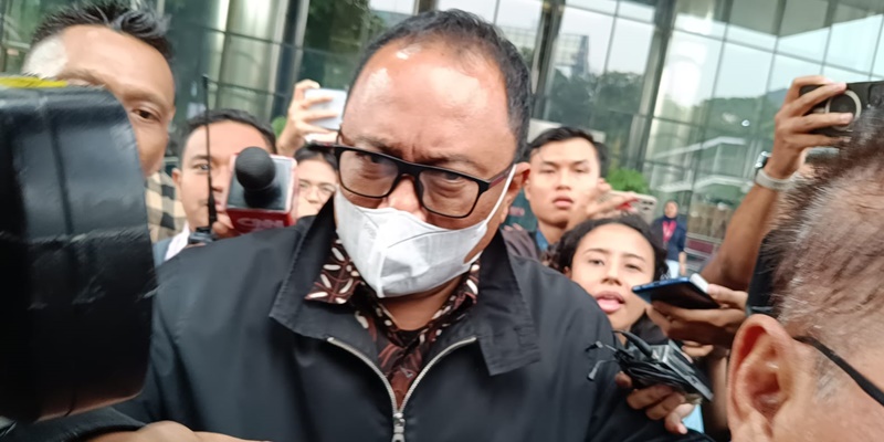 Suami Mbak Ita Bungkam Usai Diperiksa KPK sebagai Tersangka