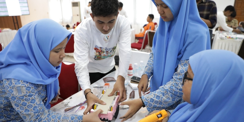 Coaching Clinic Robotic Amanah Kembangkan Mini Solar Car bagi Pelajar di Aceh