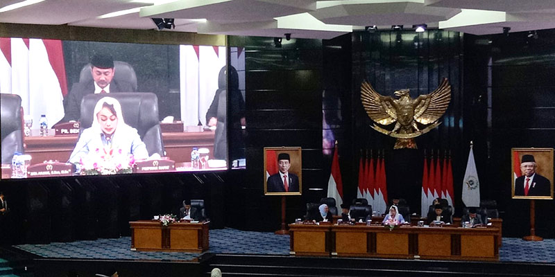 Tak Bolos Lagi, Zita Anjani Pimpin Rapat Paripurna DPRD Jakarta