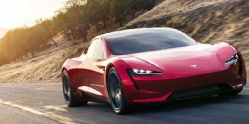 Elon Musk Klaim Tesla Roadster akan Diproduksi 2025