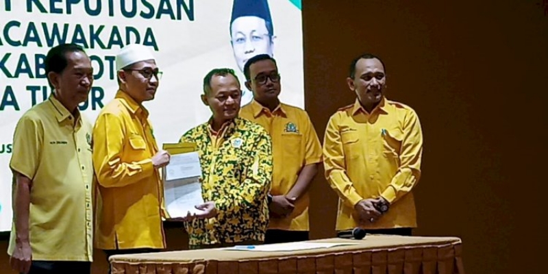 Golkar Serahkan 9 Surat Rekomendasi Cakada di Jatim