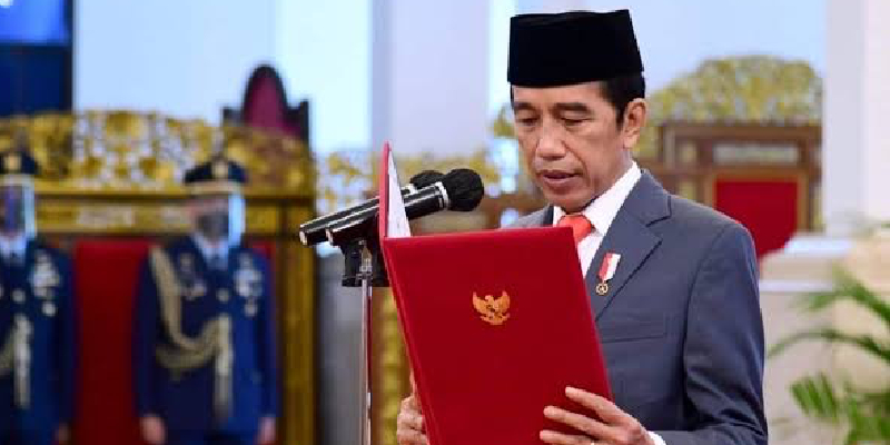 Reshuffle Jelang Lengser, Jokowi Ingin Kontrol Partai Politik