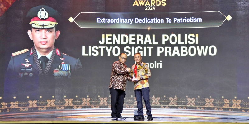 Jenderal Sigit Prabowo Terima Penghargaan <i>Extraordinary Dedication of Patriotism</i>