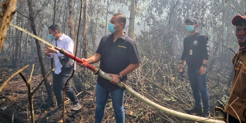 Polda Sumsel Kirim Personel untuk Bantu Padamkan 10 Hektare Lahan Gambut di OKI